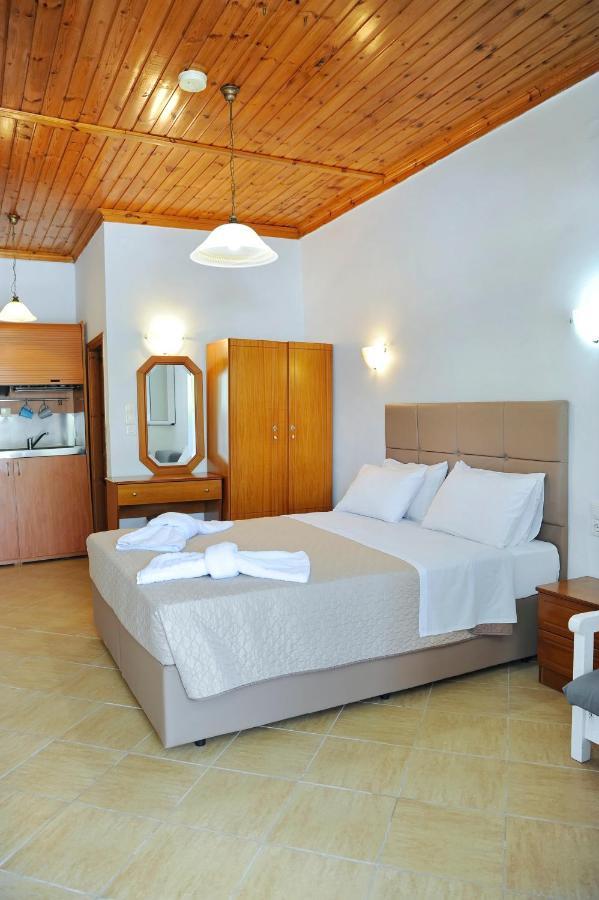Spiros House And Studios Geni  Екстер'єр фото